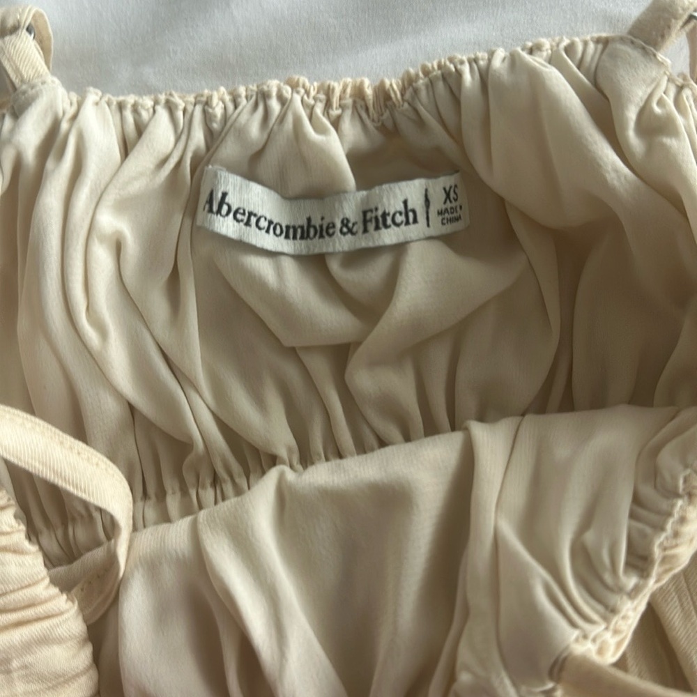 Abercrombie Ruched Crop Tank - Picture 4 of 4